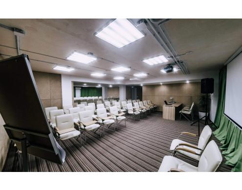 Acoustic Treatment of the Meeting Rooms in the Hotel
